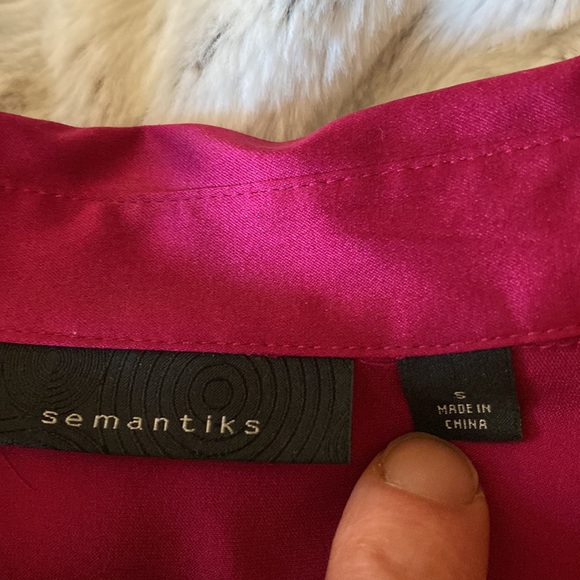 Beautiful womens small  fuchsia pink silk cap sleeve shirt in EUC - Picture 5 of 7